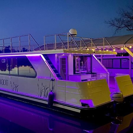 Lieblingsplatz Parey - Schwimmendes Hausboot Hotel Екстериор снимка