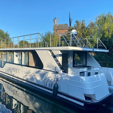 Lieblingsplatz Parey - Schwimmendes Hausboot Hotel Екстериор снимка